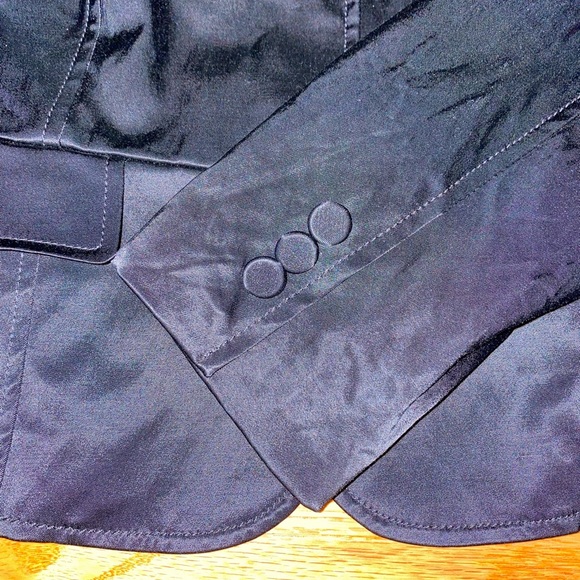 Classic Black Satin Blazer with Button Detail - Picture 4 of 12